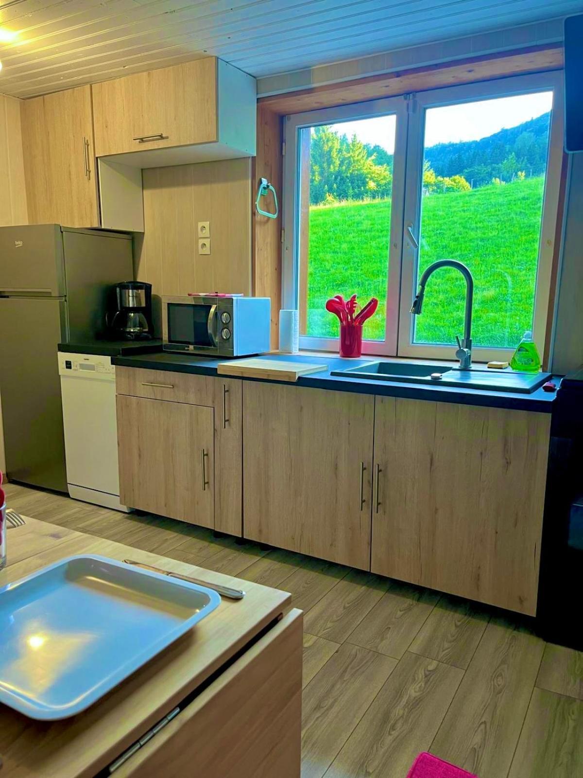 Appartement Dans Maison Familiale Бельво Экстерьер фото