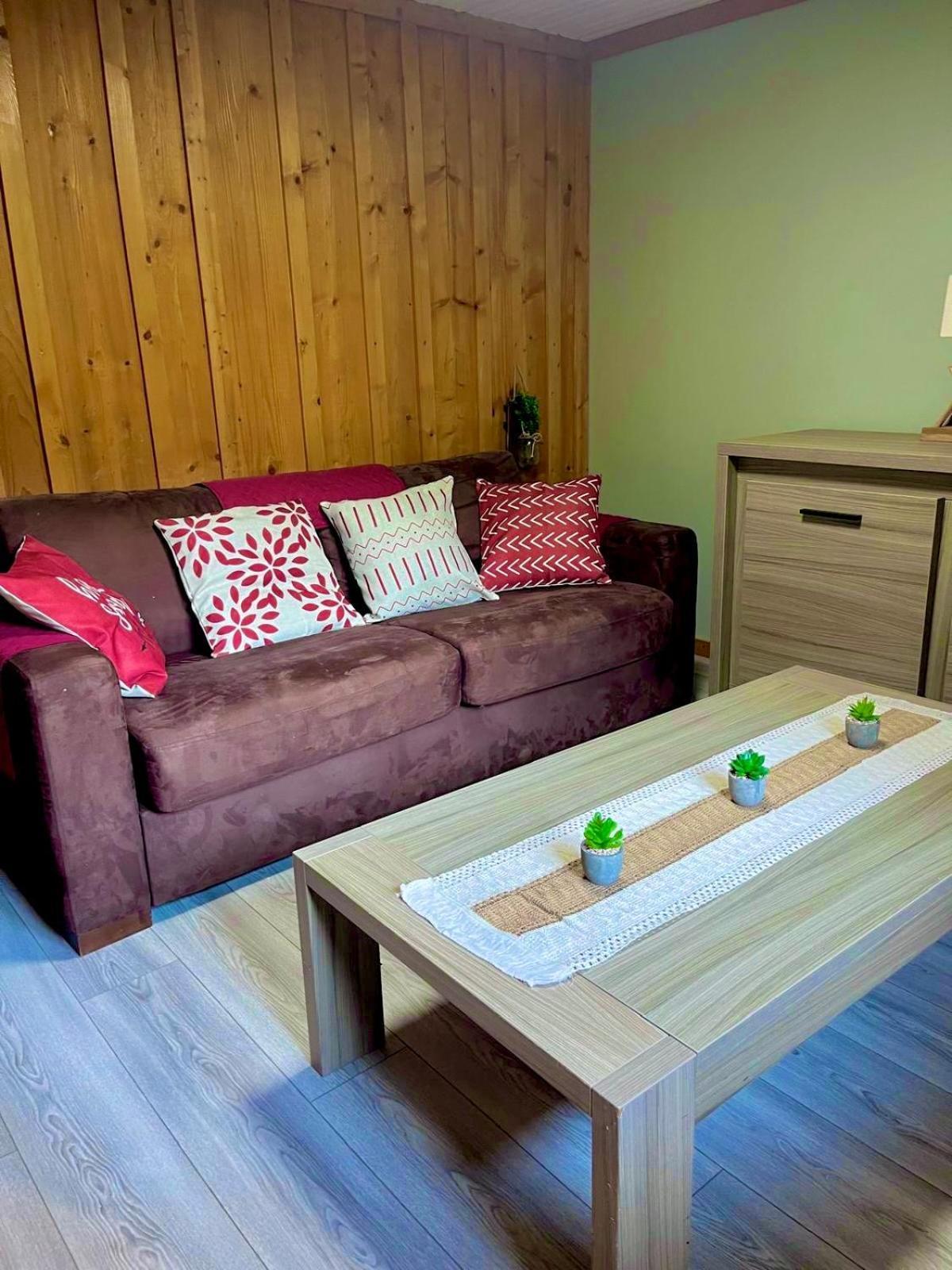 Appartement Dans Maison Familiale Бельво Экстерьер фото